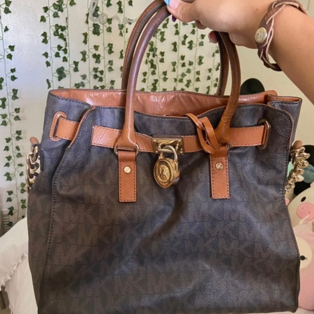 Michael Kors purse